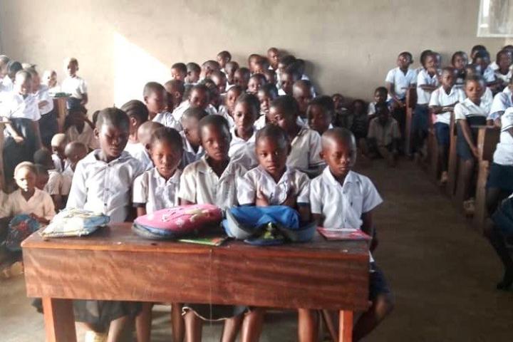 Klassenzimmer der Grundschule St. André