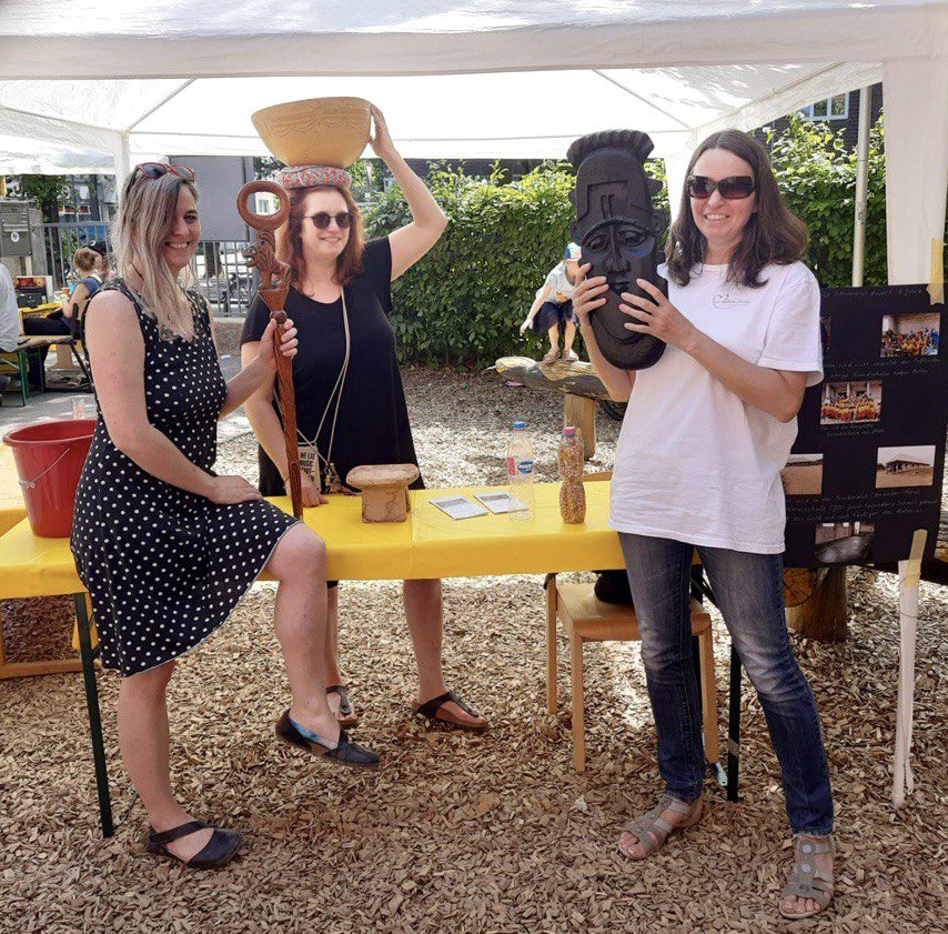 Gabi Klein - Missionskreis Mitglied (rechts)