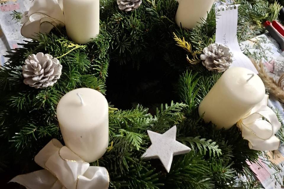 Advent beginnt mit Teamgeist: Die Kranz-Aktion des Missionskreis Hennef